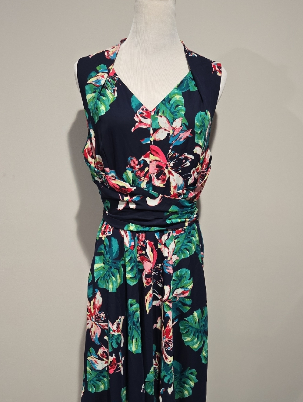 Tahari Womens Gorgeous Navy Floral Dress with Green, Pink!  Summer Size 10